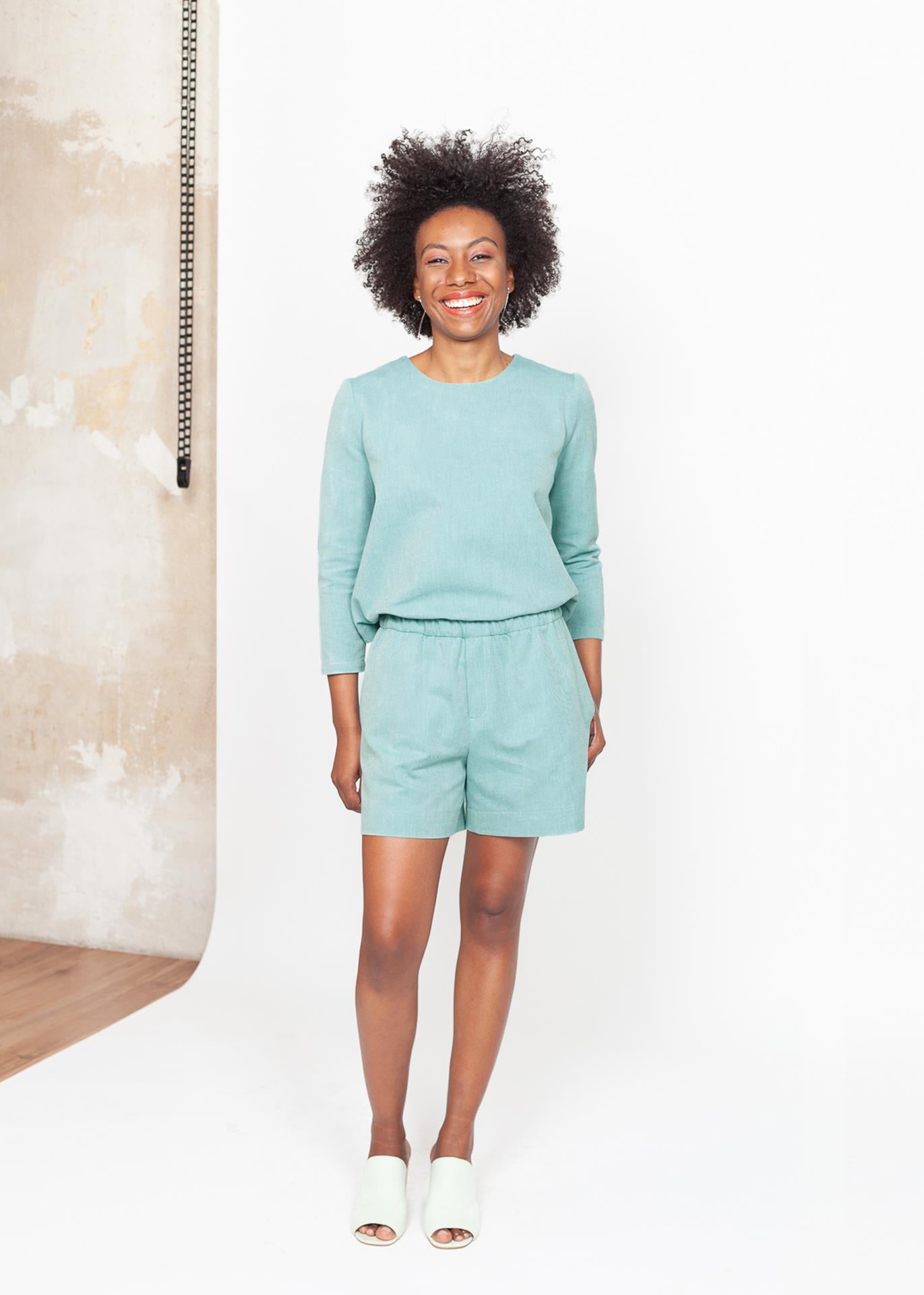 Eva - Shorts in Green - 100% Cotton (organic) / 100 % Baumwolle (Bio)