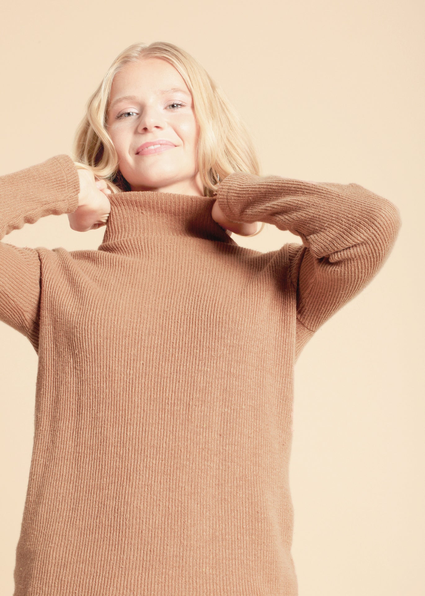 Park - Turtleneck Sweater in Brown - 100% true hemp / 100 % Hanf