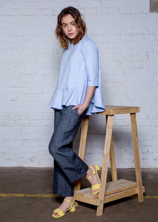 Mara - Ruffles Top in Sky Blue - 100% Cotton (organic) / 100 % Baumwolle (Bio)