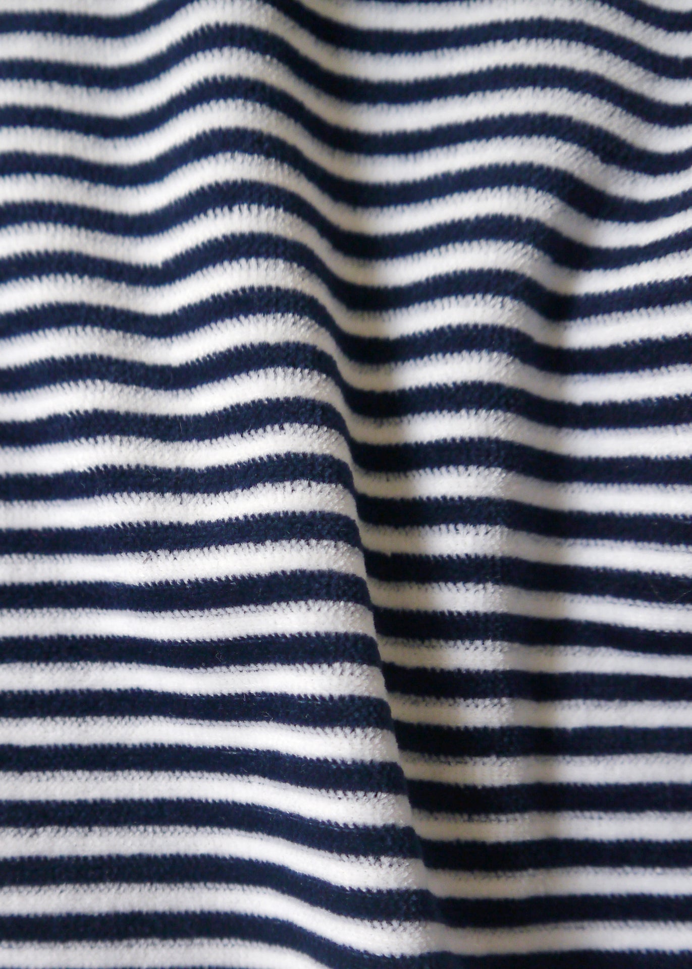 Nicole - Jersey Top in Striped Velour - 80% cotton (organic), 20% polyester / 80 % Baumwolle (Bio), 20% Polyester