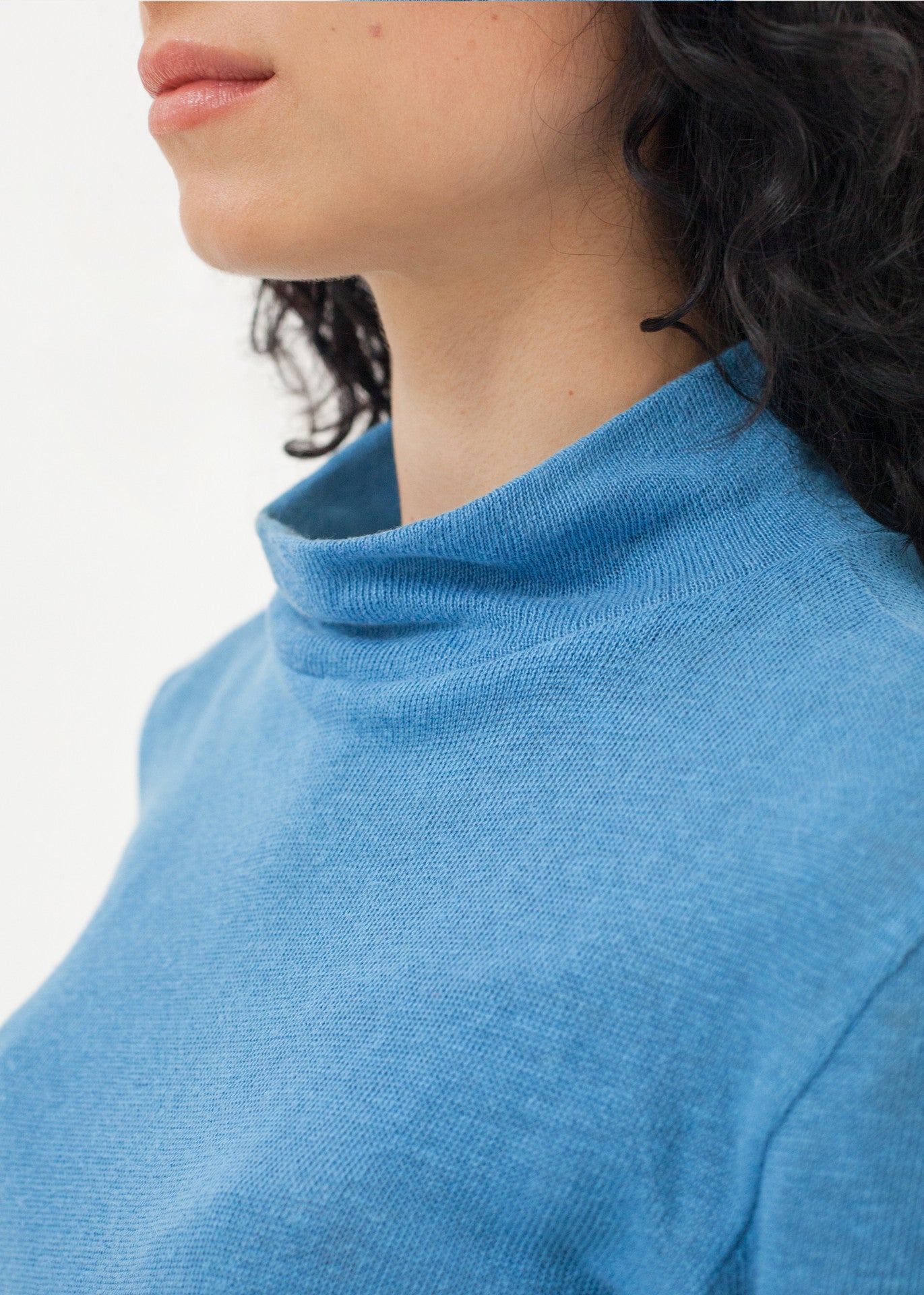 Park – Loose fit turtleneck sweater in Blue - 100% true hemp / 100 % Hanf